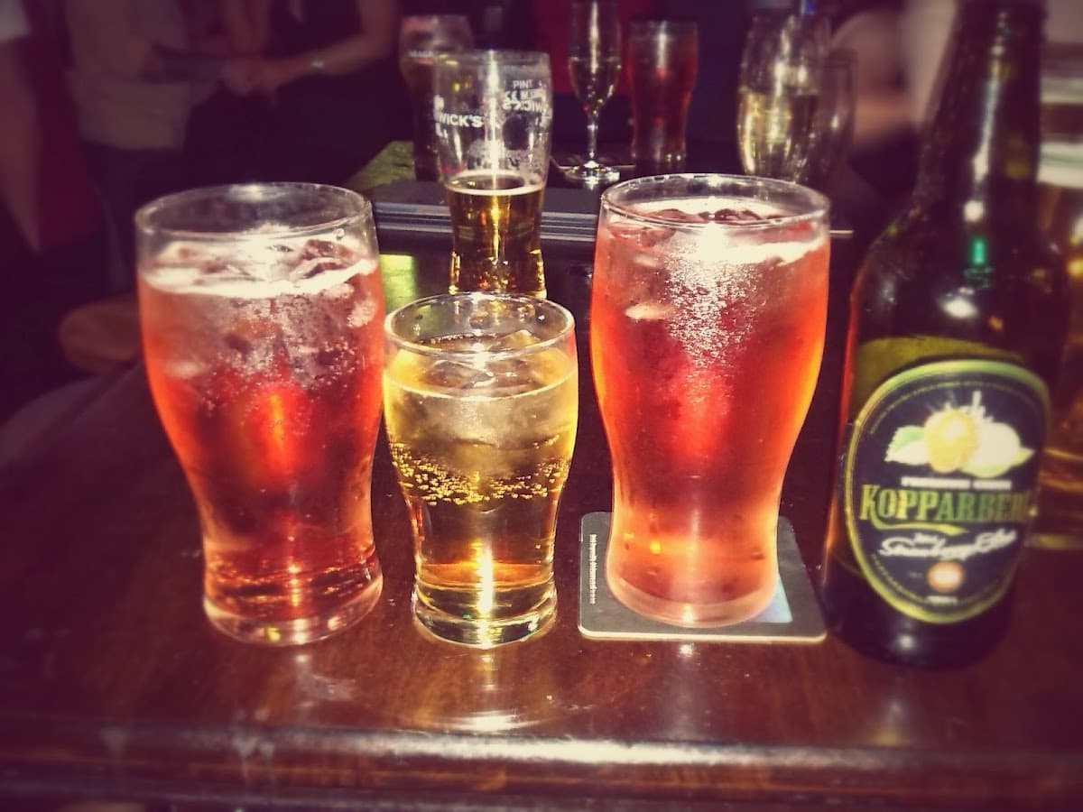 Metro Bar