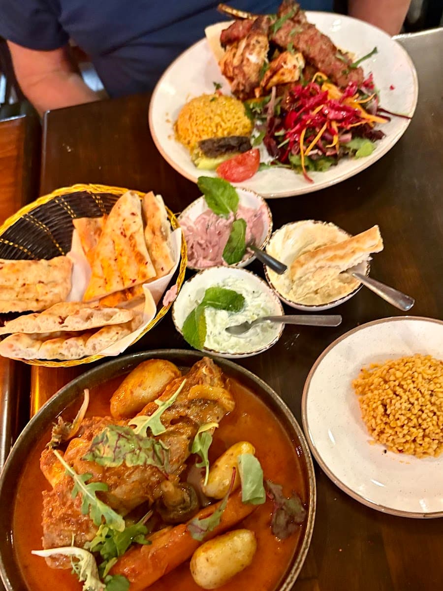 Turkuaz Bar & Grill