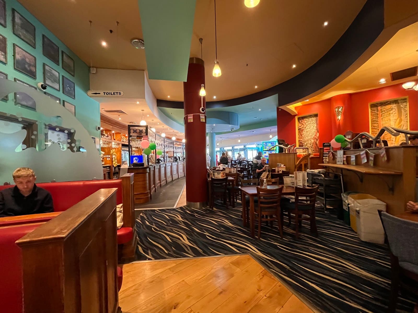 The Moon Under Water - JD Wetherspoon