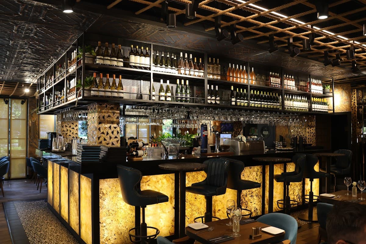 Rosemont Restaurant & Cocktail Bar