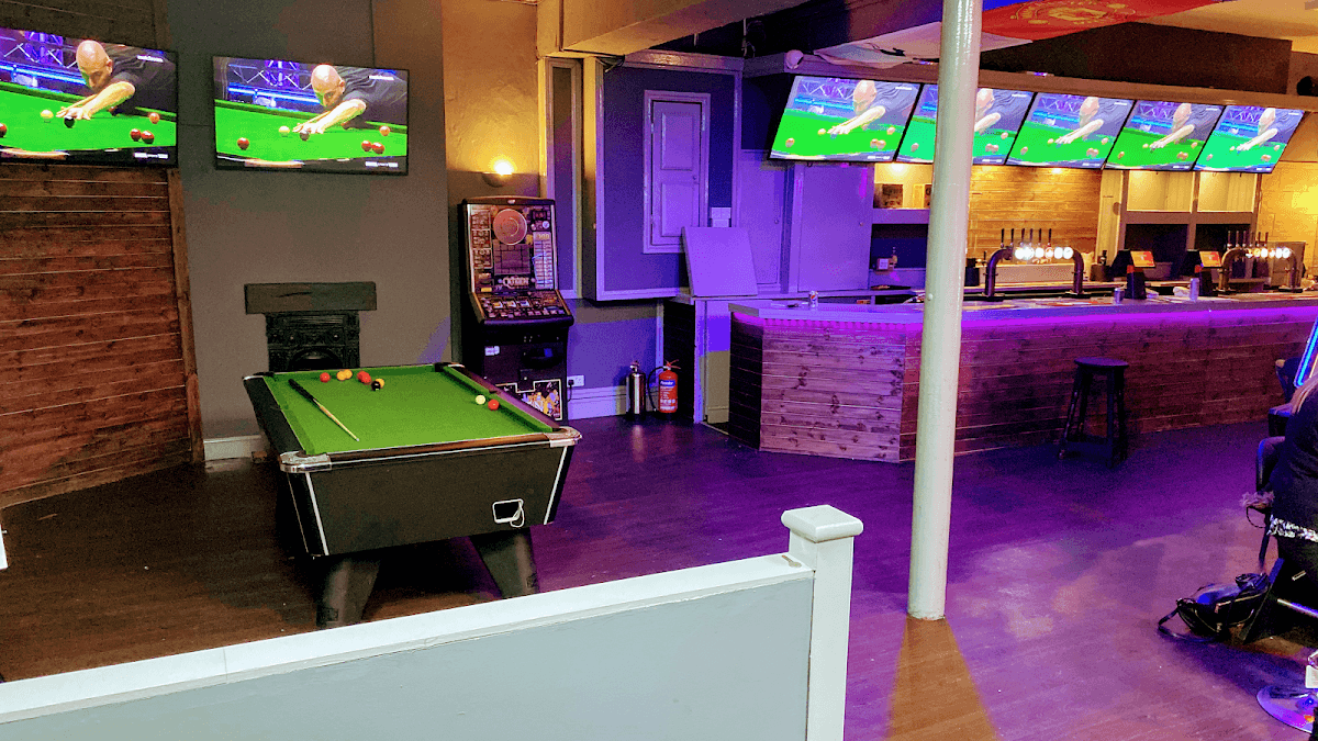 Bar 157