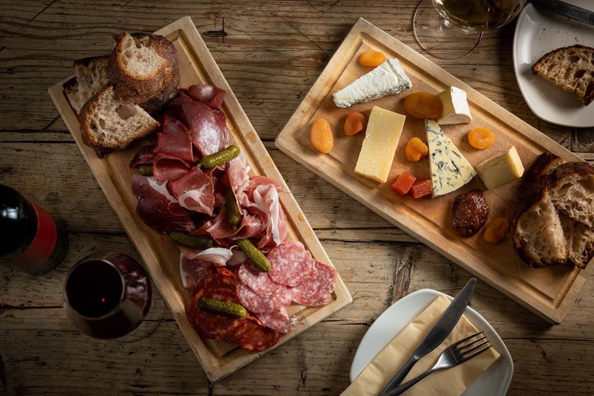 Humble Grape Islington - Wine Bar & Restaurant