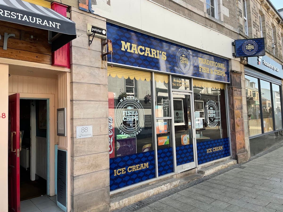 Macari's