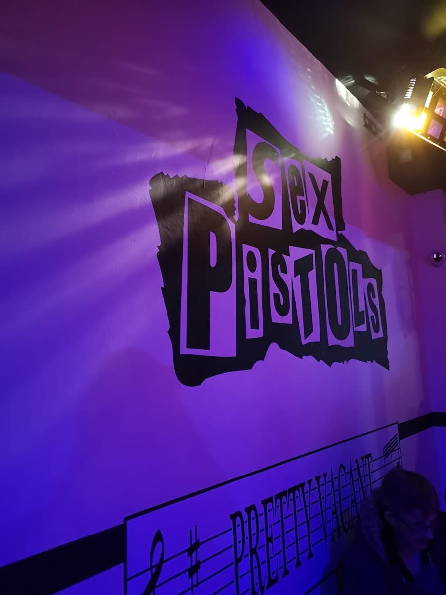 Deja Vu 60's 70's 80's Bar