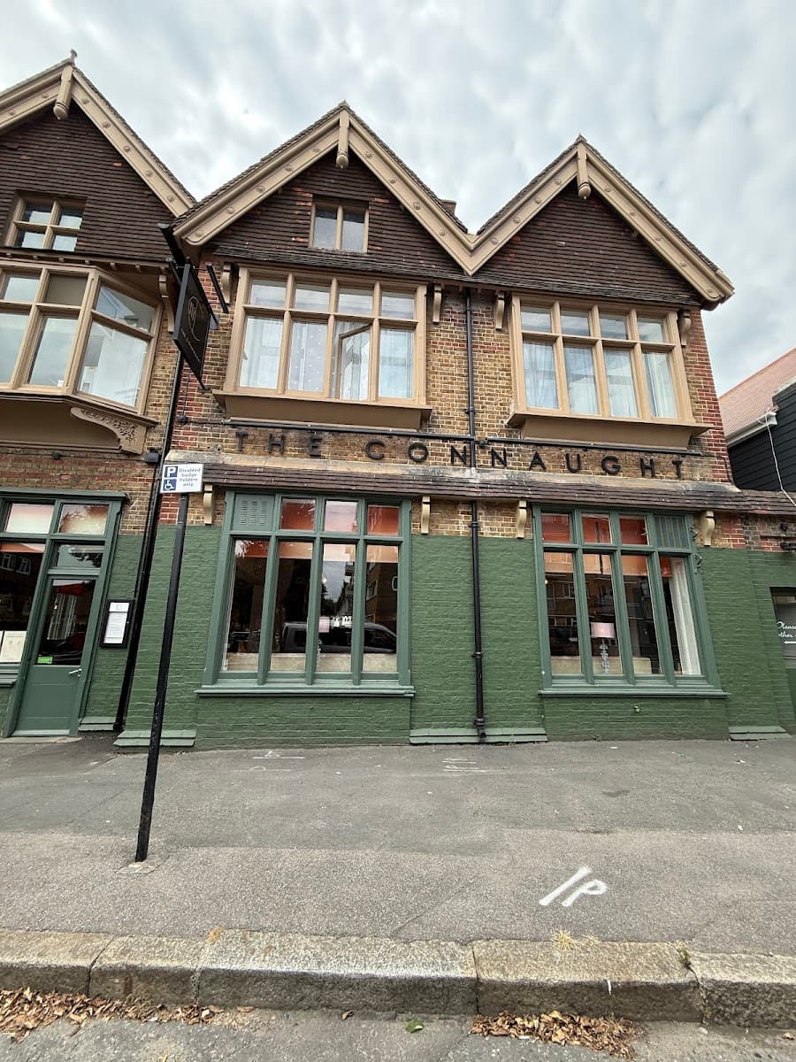 The Connaught Pub & Kitchen