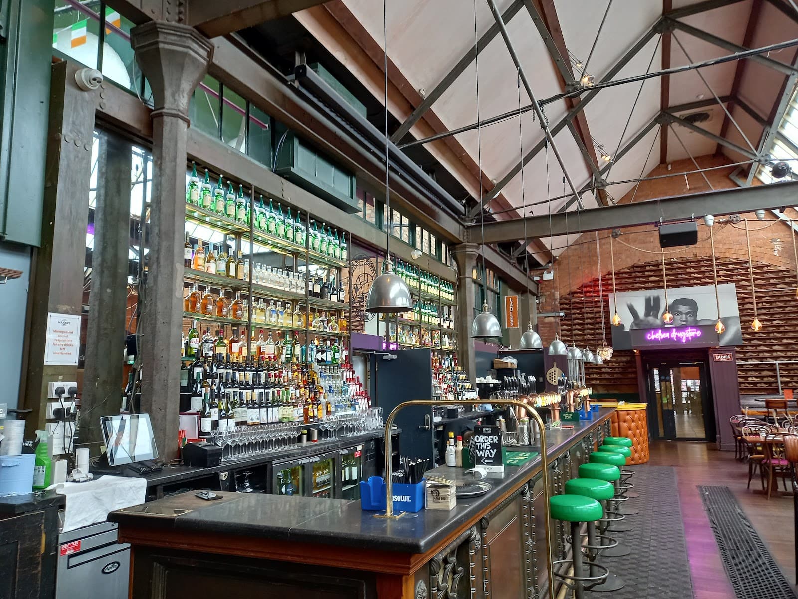 The Market Bar Restaurant