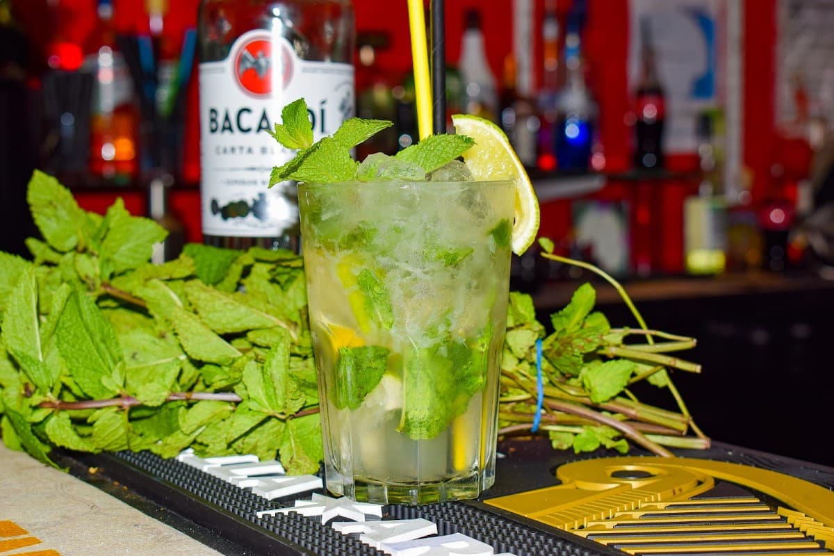 AIR Rooftop Shisha Bar&Lounge