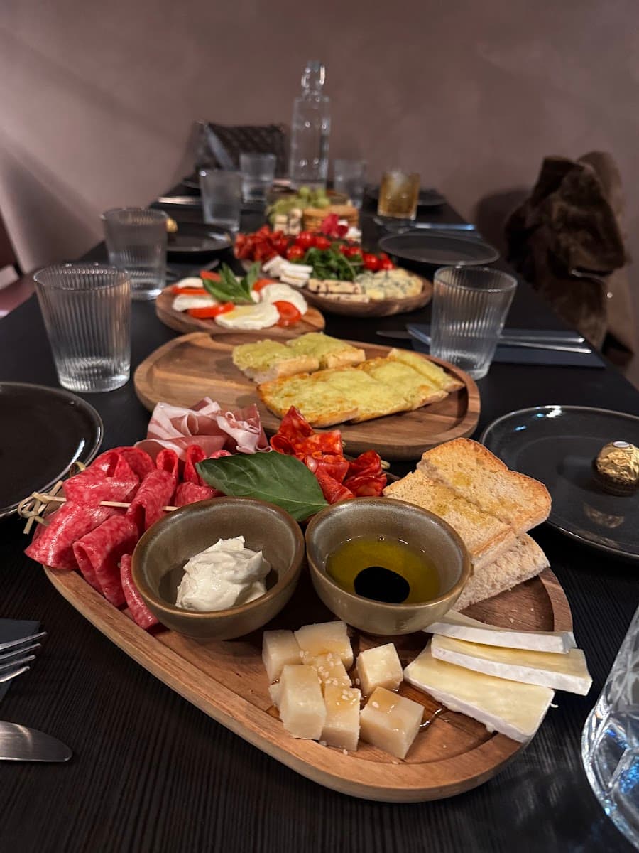 Le Savoir Bar