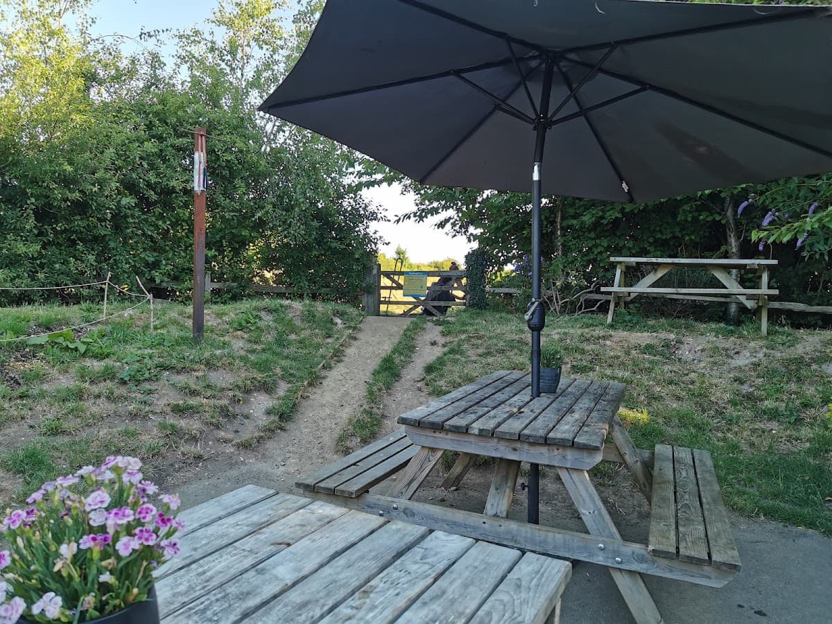 Hilltop Cafe