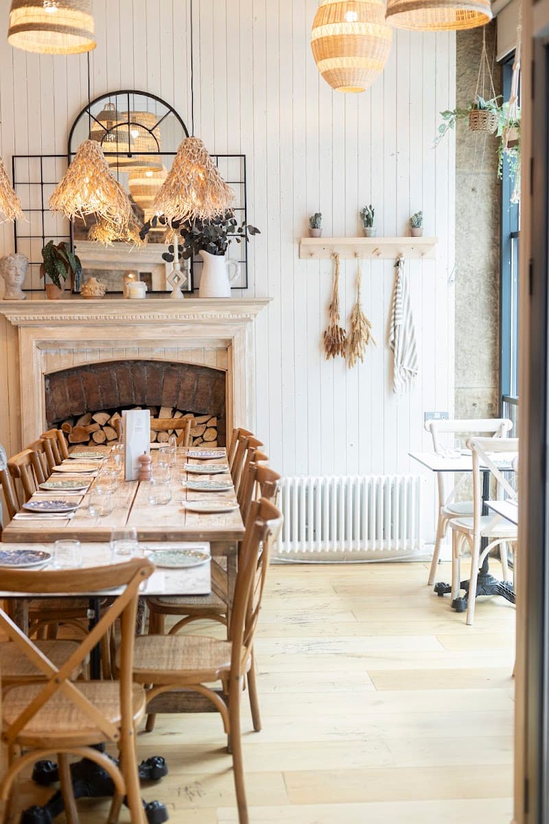 Fava Restaurant - Greek Kitchen