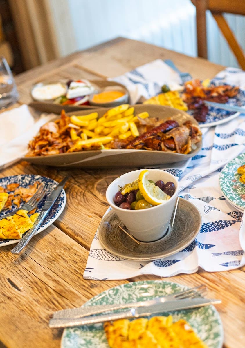 Fava Restaurant - Greek Kitchen