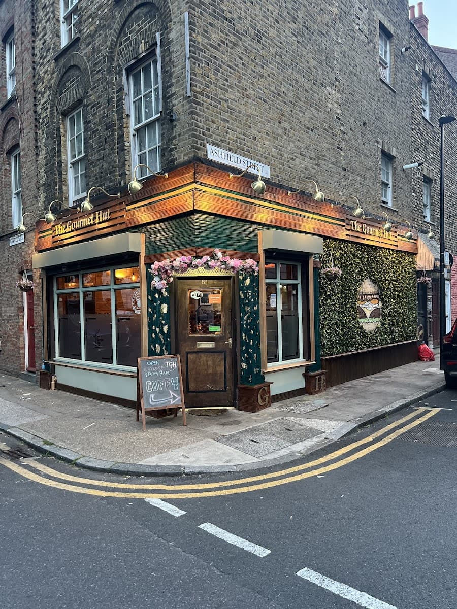 The Gourmet Hut