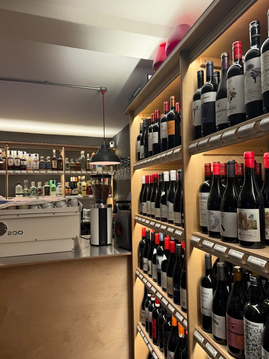 Scarlet Wines Falmouth