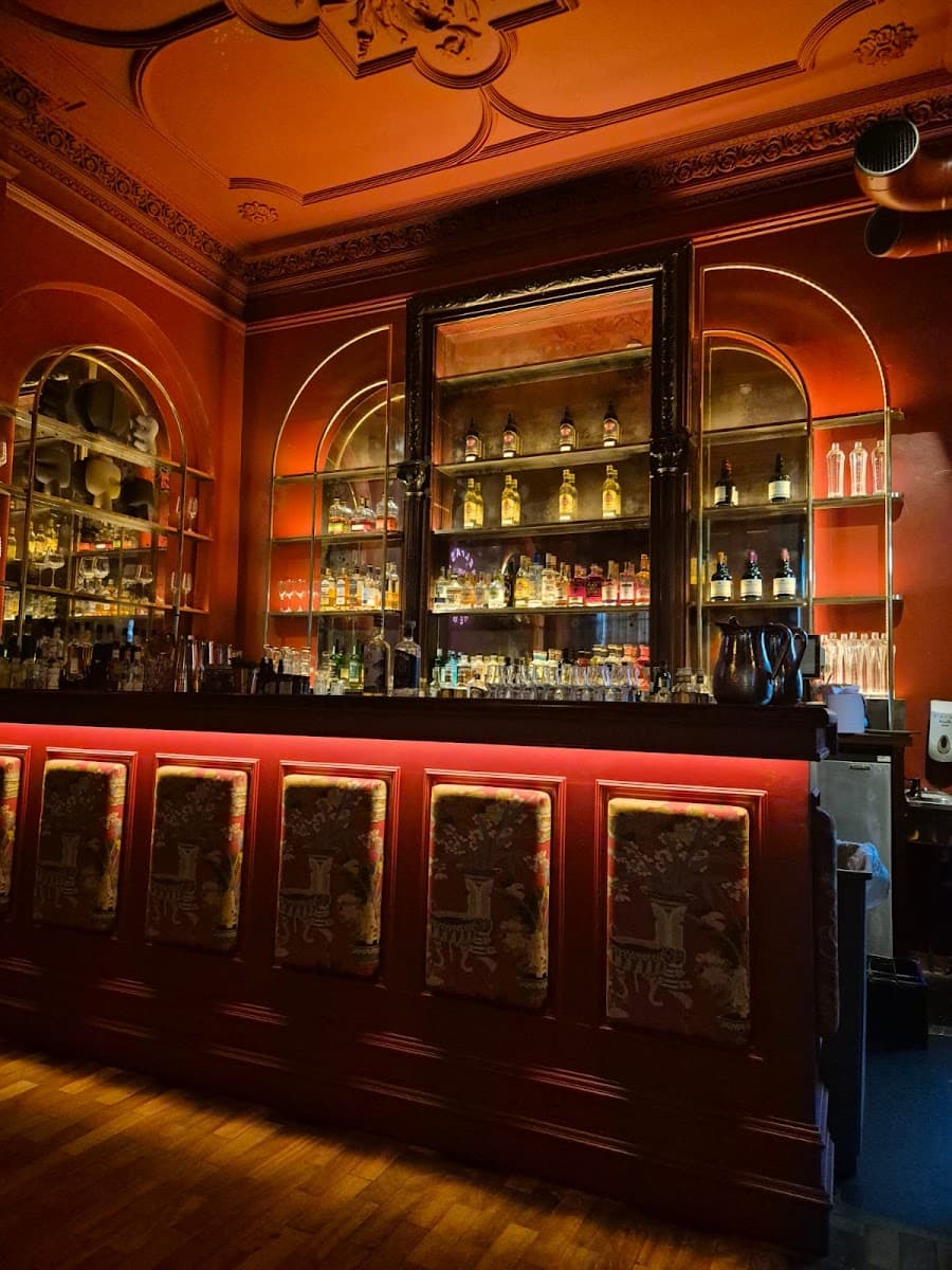 The Spirit Circle: Sensorium & Belfast by the Glass