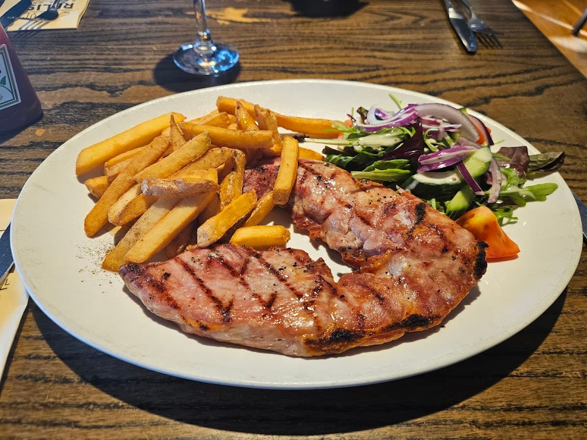 Relish Bar & Grill