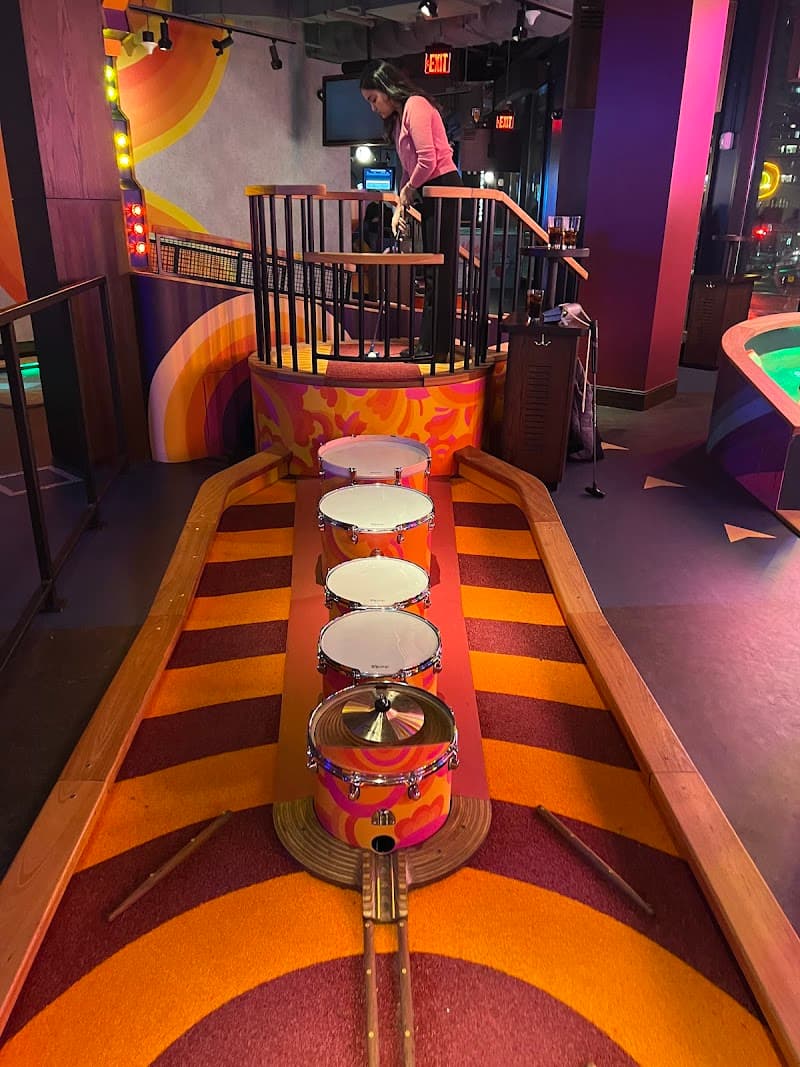 Puttshack - Boston