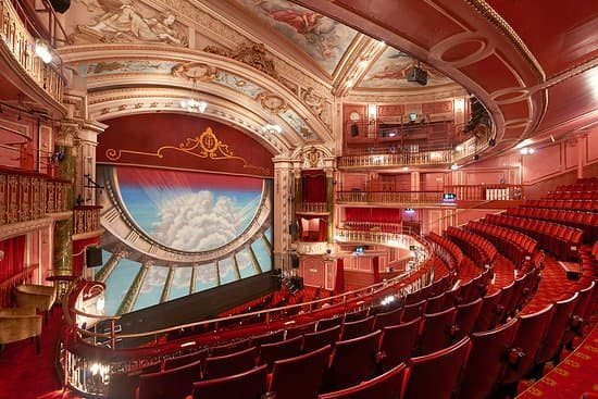 3Olympia Theatre