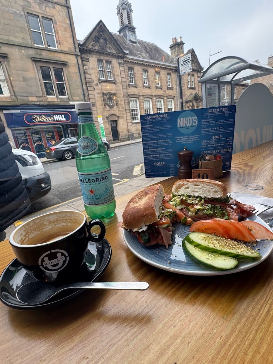 Niko’s Espresso & Sandwich