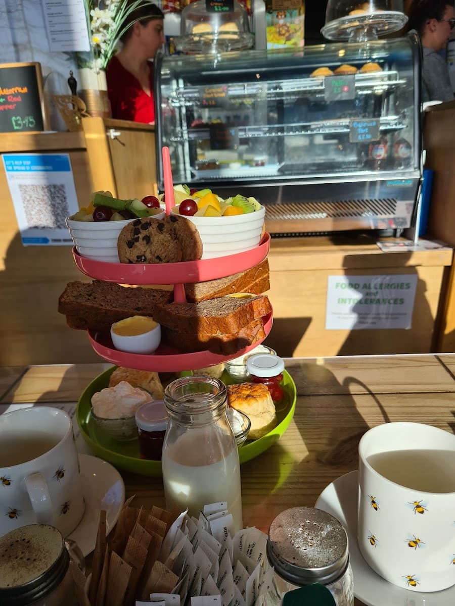 BROO Cafe & Coffee