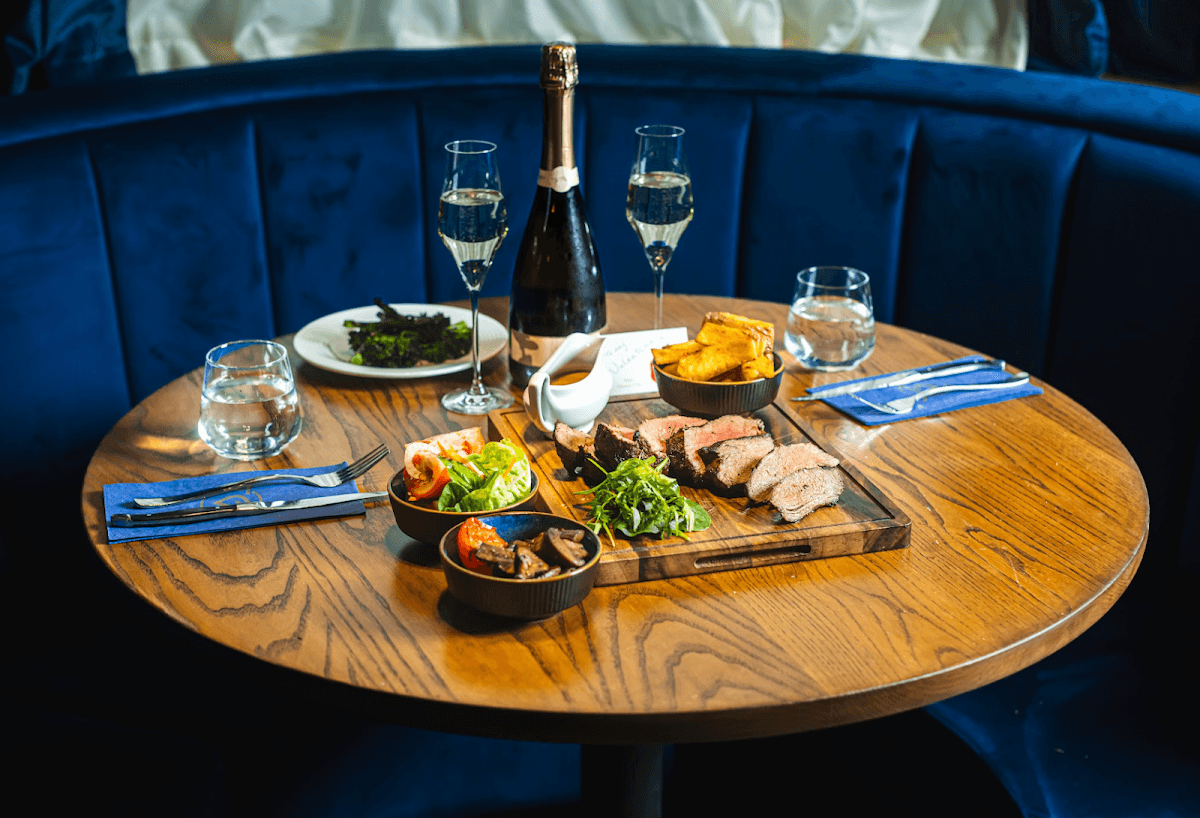 Pendergast's Steakhouse & Bar