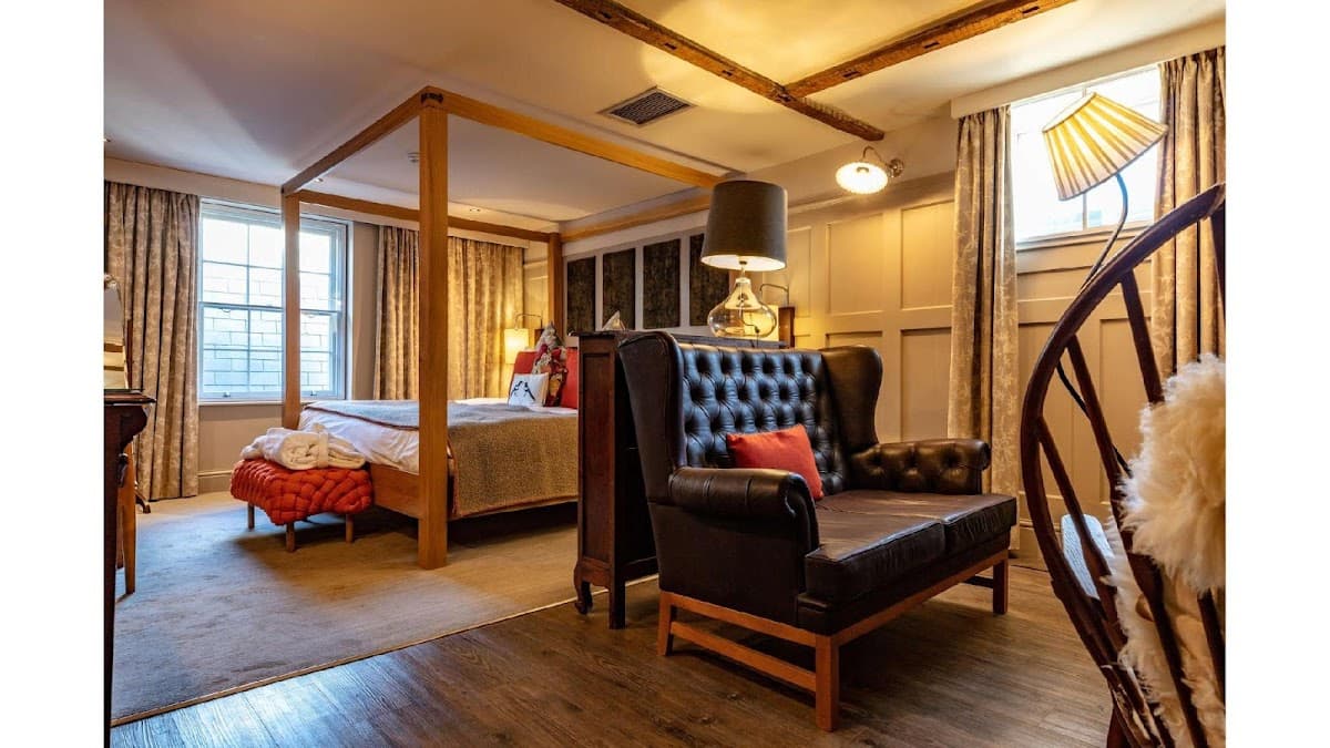 The Windmill (Hotel)