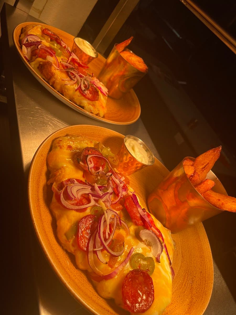 Cece's Restaurant & Bar