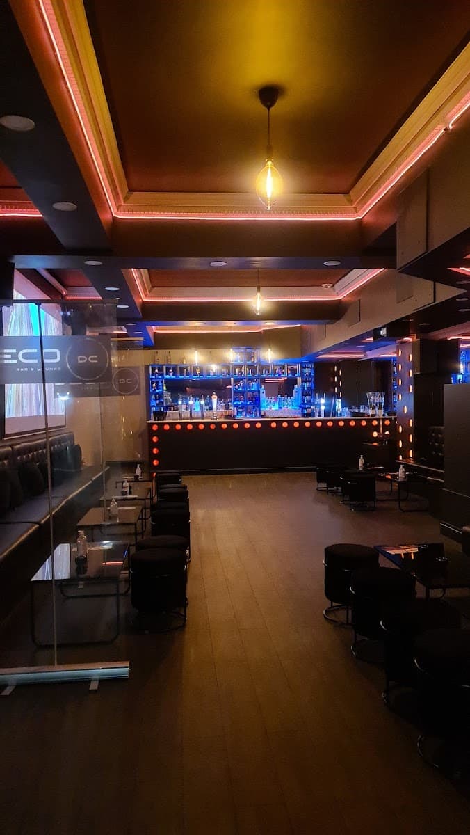 Deco Bar & Lounge