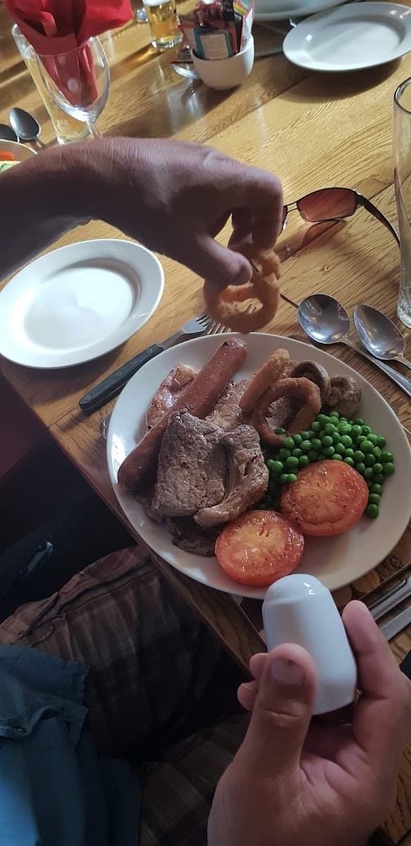 Greyhound Inn