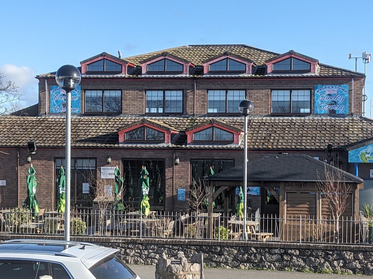 Magpie & Stump Bar & Restaurant
