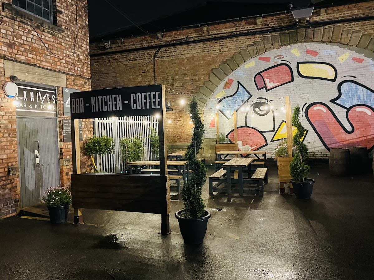 2Knives Bar & Kitchen