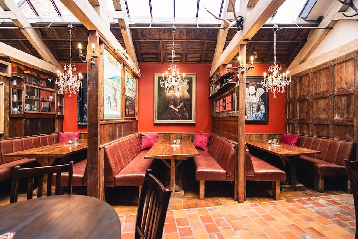 Henry Tudor Inn