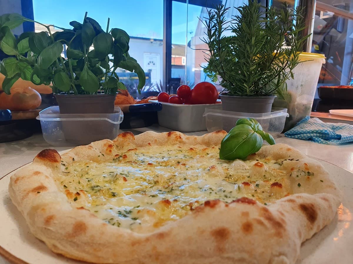 Boleros Pizzeria Café