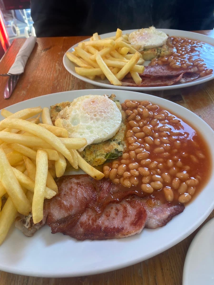 Paula’s Cafe East End