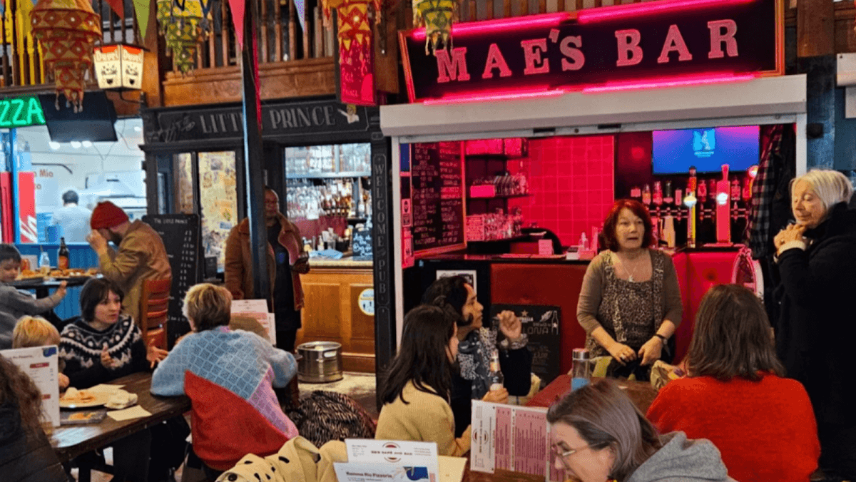 Mae's Bar