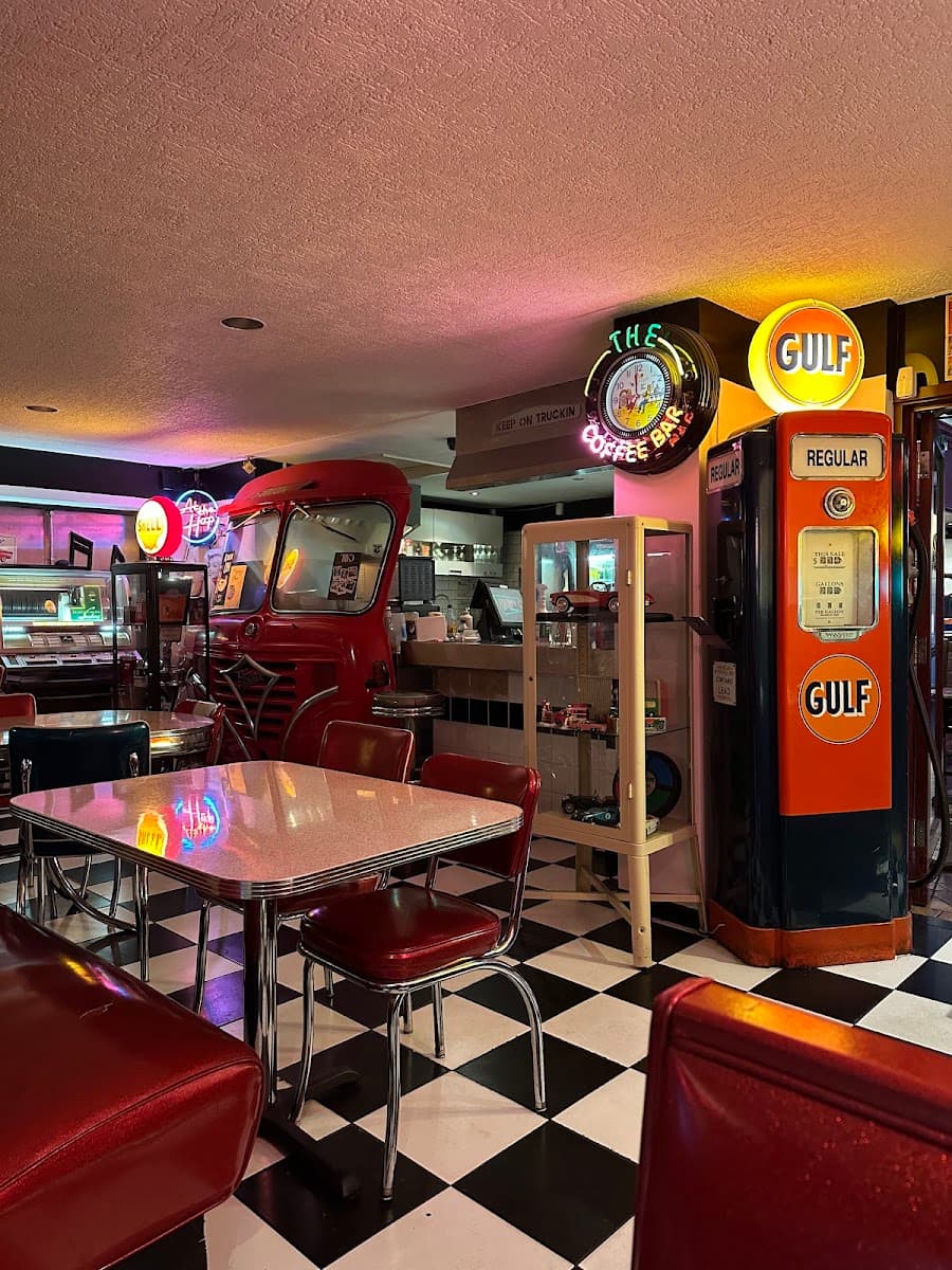 Smokey Joe's Diner, Bar and Venue