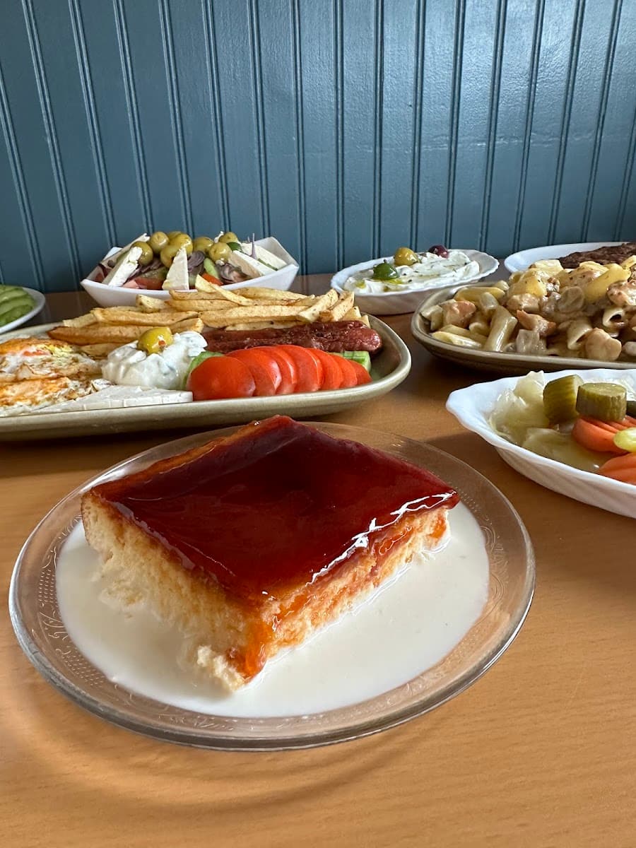 Albz Bar & Restaurant