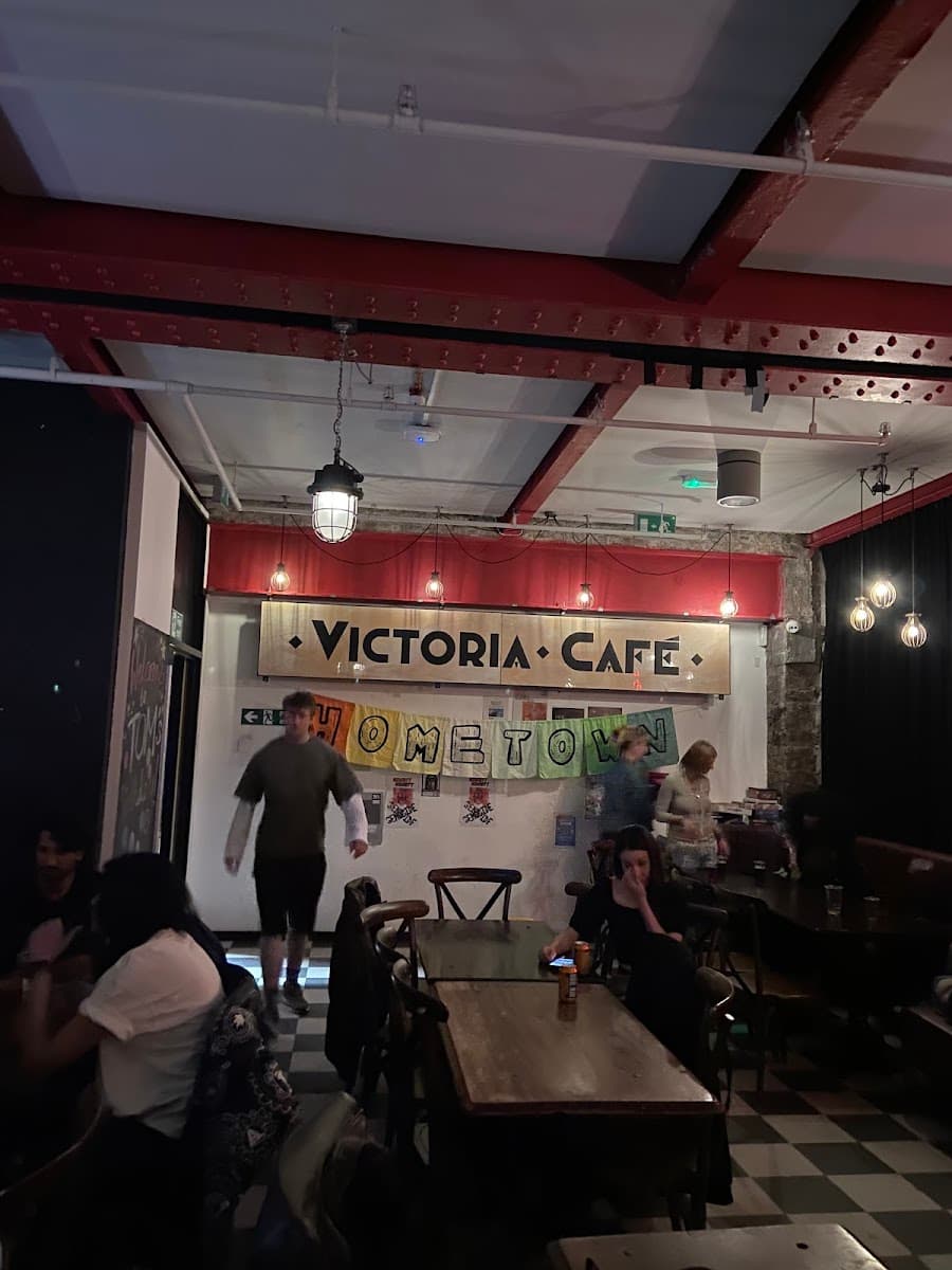 Vic Café & Bar
