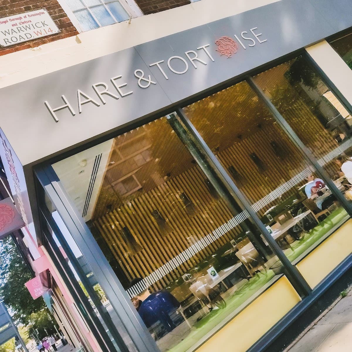 Hare & Tortoise Kensington