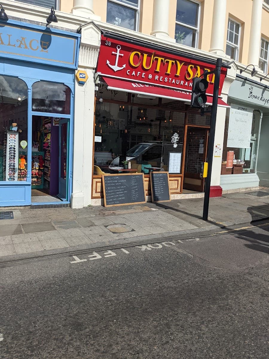 Cutty Sark Café, Restaurant & Bar