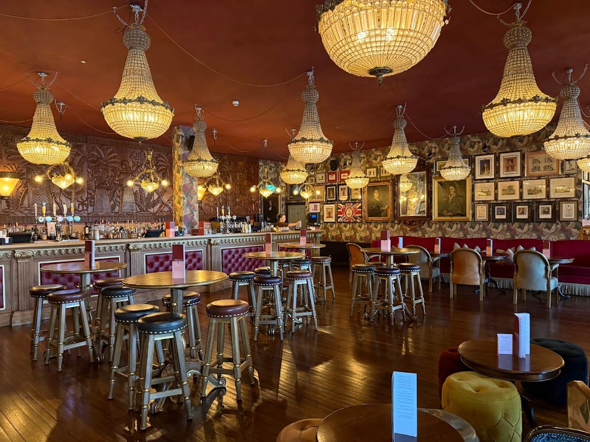 Cosy Club