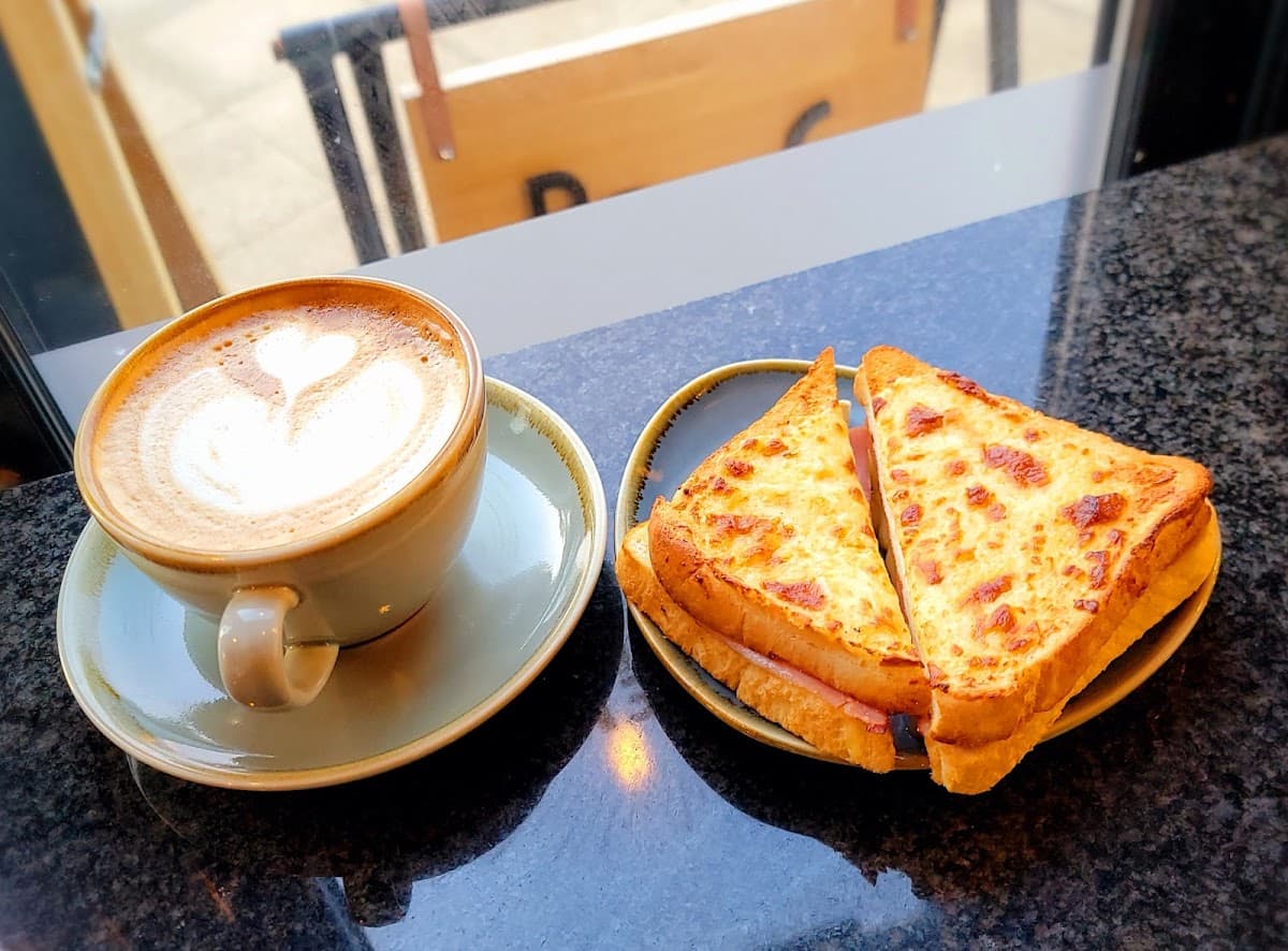 Dol.cHe Vita Espresso Bar