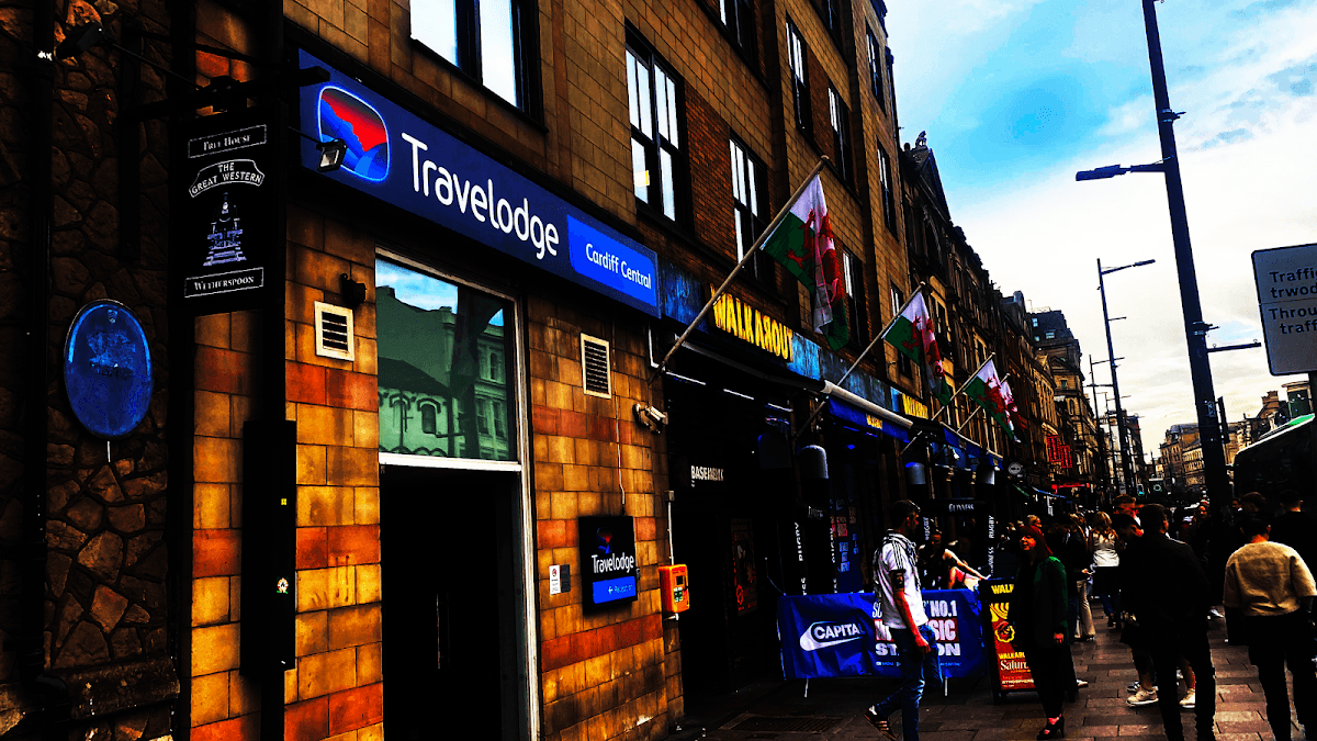 Walkabout - Cardiff