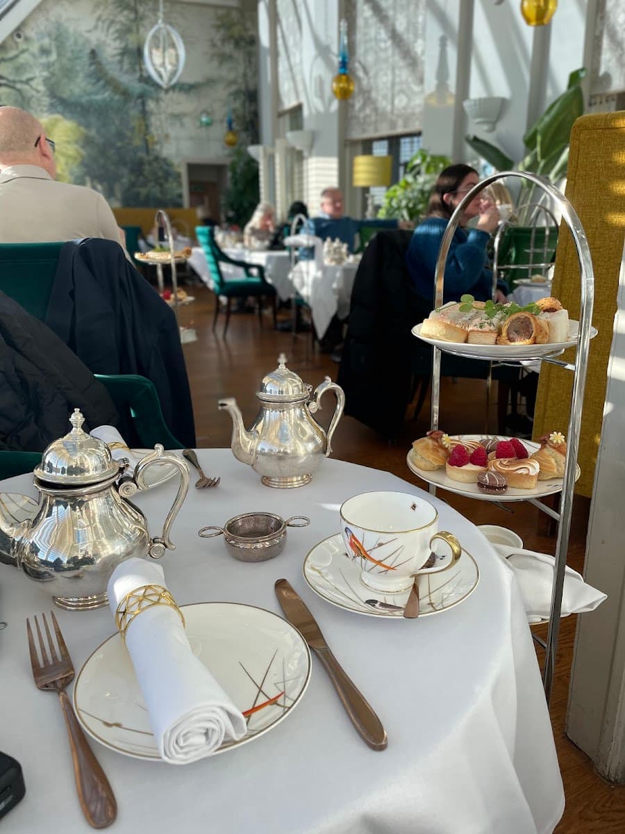 The Victoria Bar & Restaurant