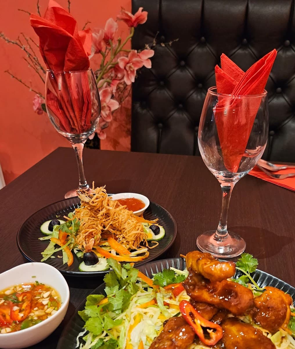 Shanghai Inn Cocktail Bar and Restaurant