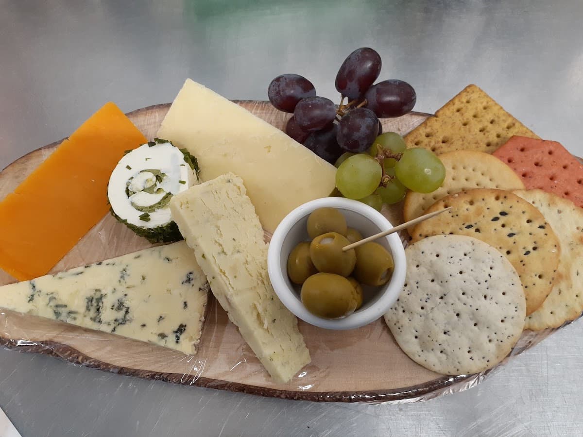 Buddies Bistro and Grab & Go