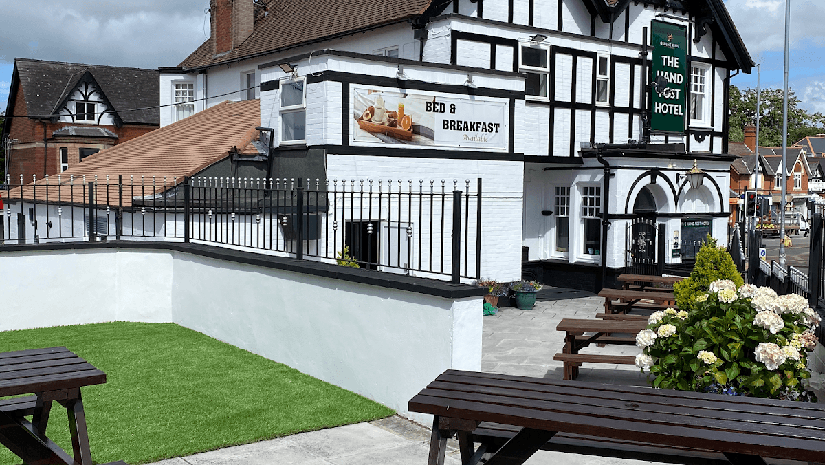 The Hand Post Hotel