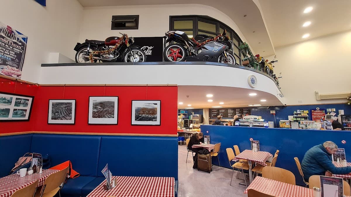 Charlie's Cafe