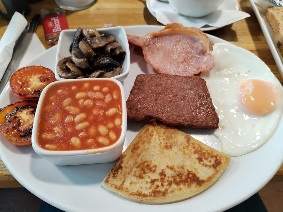 Platform 3 Cafe