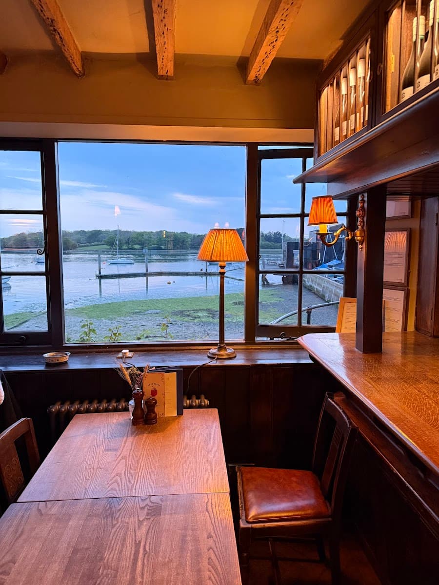 Crown & Anchor