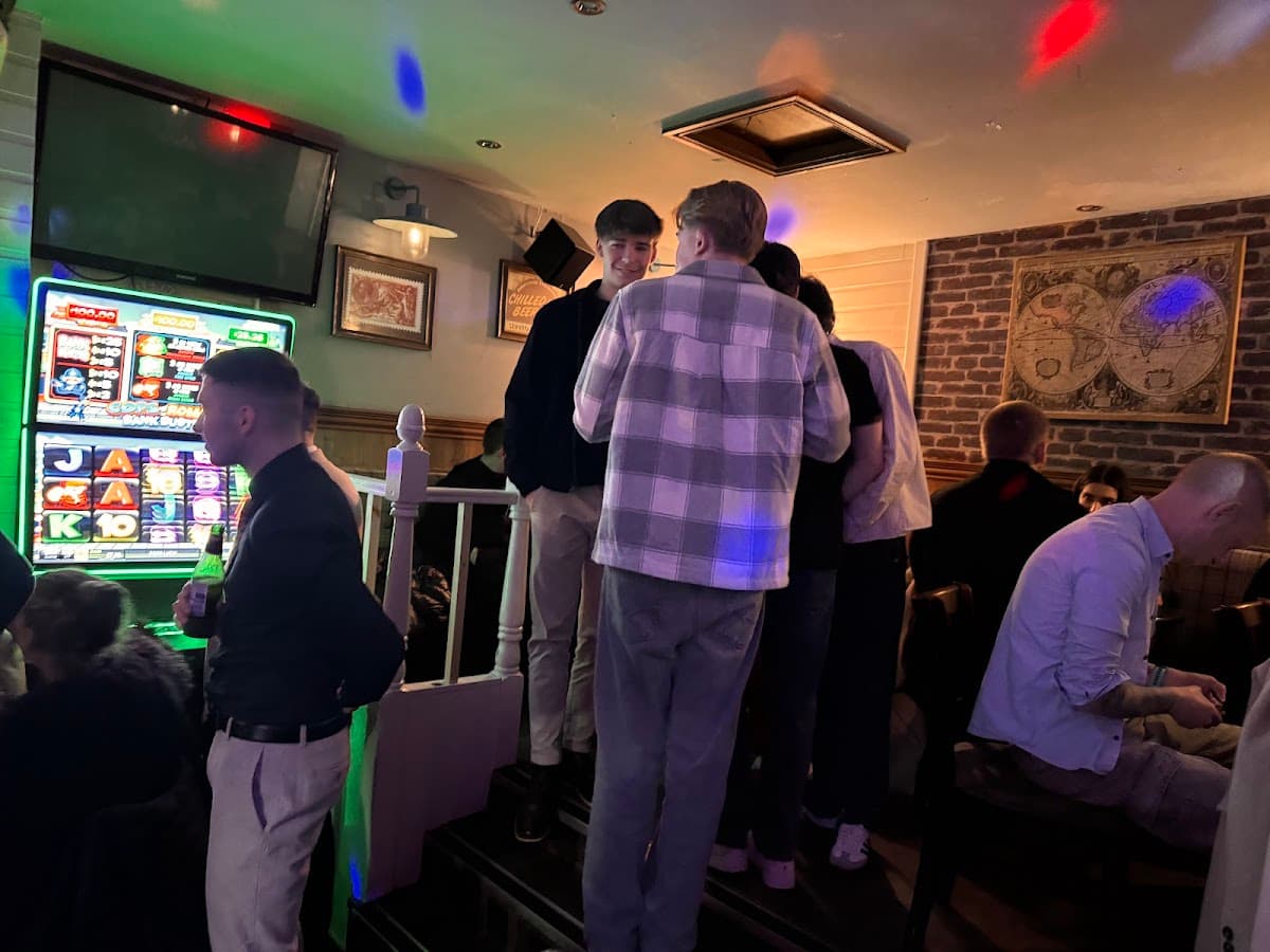 The Green Oak Bar